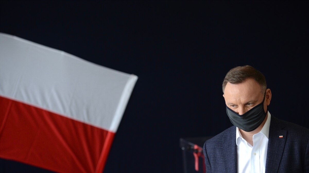 Президентът на Полша Анджей Дуда внесе законопроект, който цели да