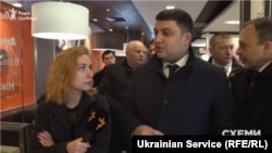 Ukraine -- Schemes reporter Valeriya Yegoshyna interviewing Ukrainian Prime Minister Volodymyr Groysman.