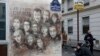 Произведение французского уличного художника Кристиана Геми, известного как «C215», изображающее членов сатирического журнала Charlie Hebdo, нарисовано на фасаде возле офиса журнала на улице Николас Аппер, 7 января 2020 года в Париже