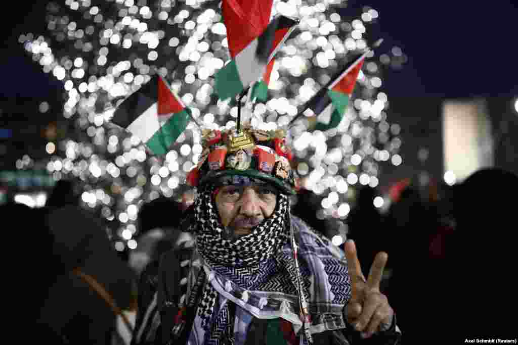 A protester reacts during a demonstration outside the U.S. Embassy in Berlin against U.S. President Donald Trump's decision to recognize Jerusalem as Israel's capital. (Reuters/Axel Schmidt)