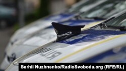 Поліція: у ніч на 30 вересня невідомий заліз на дах будівлі на майдані Незалежності в Києві та погрожував скоїти самогубство