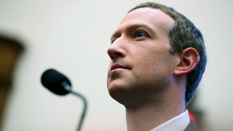 Shefi i Facebookut pranon rritjen e taksave në Evropë