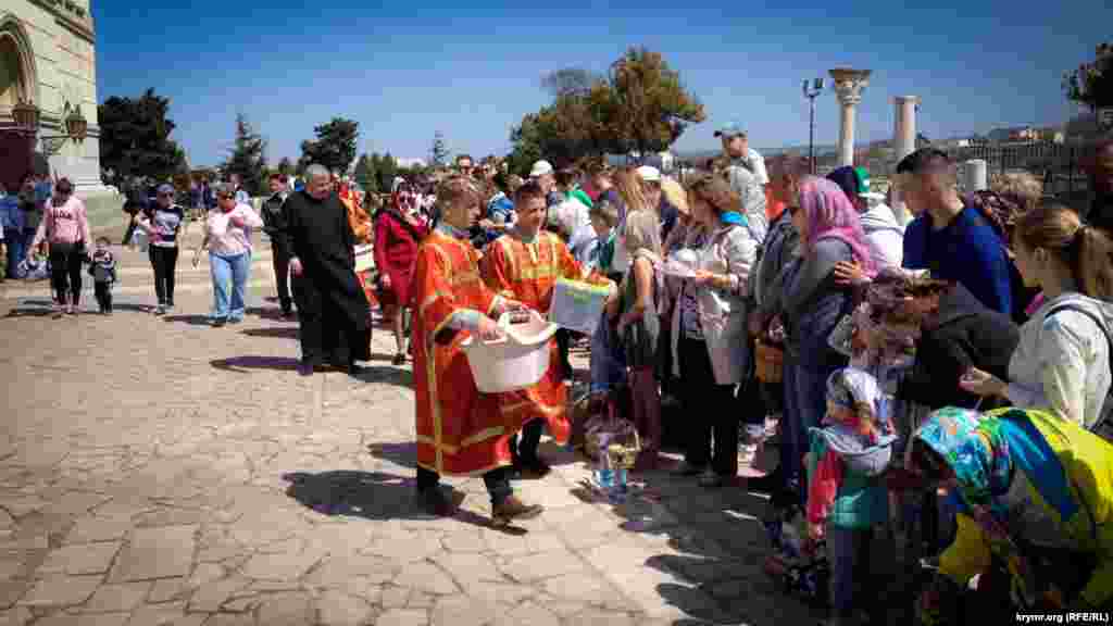 Празднование Пасхи во Владимирском соборе в Севастополе