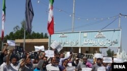 تجمع کارکنان شهرداری اروندکنار آبادان