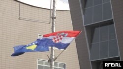 Priština; Nedavna poseta Stjepana Mesića Kosovu već je izazvala veliko negodovanje Beograda
