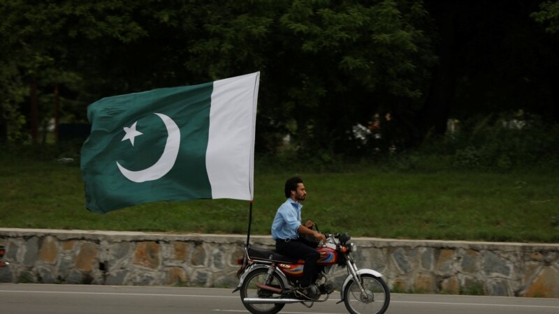 پاکستان ۷۱مین سالروز استقلال‌اش را جشن می‌گیرد