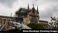 Великодня служба не пройшла в Соборі Паризької Богоматері через пожежу