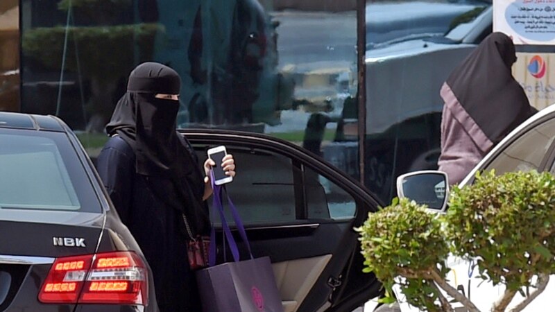 Сауд Арабиясында аялдар укуктарын коргогон активист соттолду