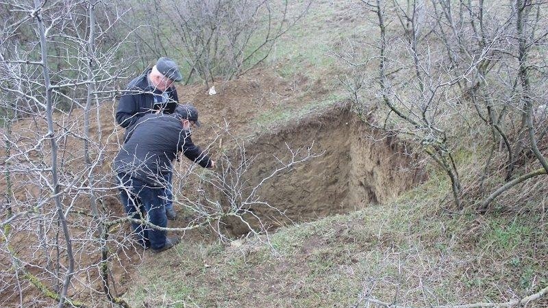 В Кабардино-Балкарии разграбили древнее захоронение. Вскрытыми оказались десятки могил
