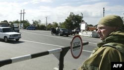 Russian troop at a checkpoint in Nazran