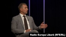 Vladislav Gribincea în studioul Europei Libere la Chișinău