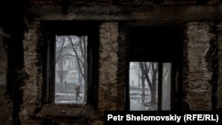 Photogallery: Destruction, And Signs Of Renewal, In Debaltseve