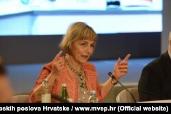 Vesna Pusić: Moje je mišljenje da je Rusija tako aktivna na Zapadnom Balkanu i podržava sve te Dodike da bi isprovocirala povratak te komunikacije. Nije joj Zapadni Balkan toliko važan nego želi osigurati svoju poziciju vis-a-vis Gruzije, Ukrajine, Moldavije, dakle svog neposrednog susjedstva.