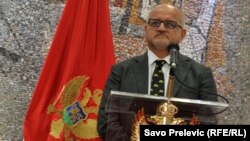 Eventualno rješenje koje bi se zasnivalo na razmjeni teritorija je 'dvosjekli mač': Srđan Darmanović