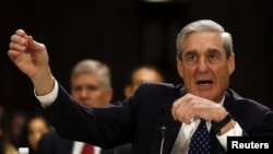 Robert Mueller gjatë seancës së dëgjimit në Komitetin e Drejtësisë së Senatit amerikan më 19 Qershor 2013 në Uashington