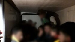 Migranti u kamper vozilu poljskih registarskih oznaka, mjesto Prekopa na području Gline, Hrvatska, 23. veljače 2020.