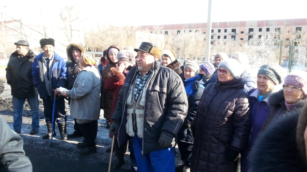 Возродить посёлок или переселить требуют жители