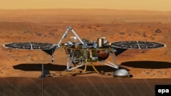 NASA-in aparata Insight na Marsu (foto arhiv)