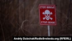 Пункт пропуску «Золоте» на Луганщині залишається замінованим із боку бойовиків