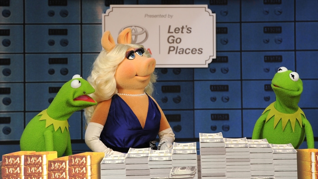 Muppets' documentary reveals Miss Piggy's origin and much more