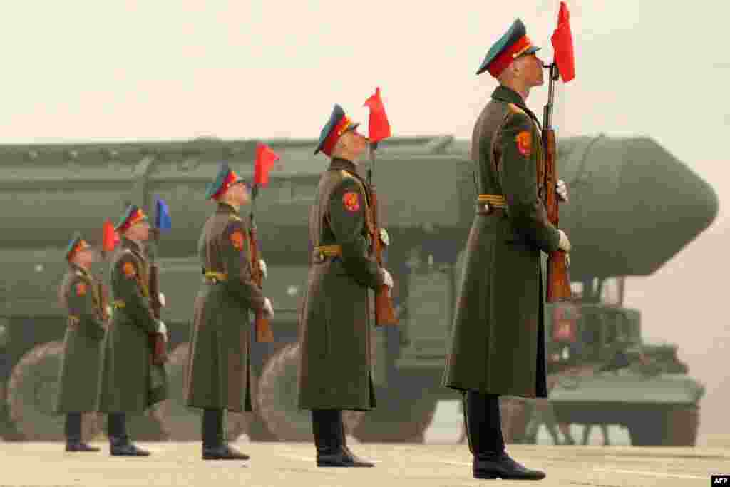 A column of Topol intercontinental-ballistic-missile launchers rolls during a rehearsal of the Victory Day Parade in Alabino, outside Moscow. (AFP/Kirill Kudryavtsev)