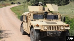 Америкалық Humvee әскери көлігі. (Көрнекі сурет).