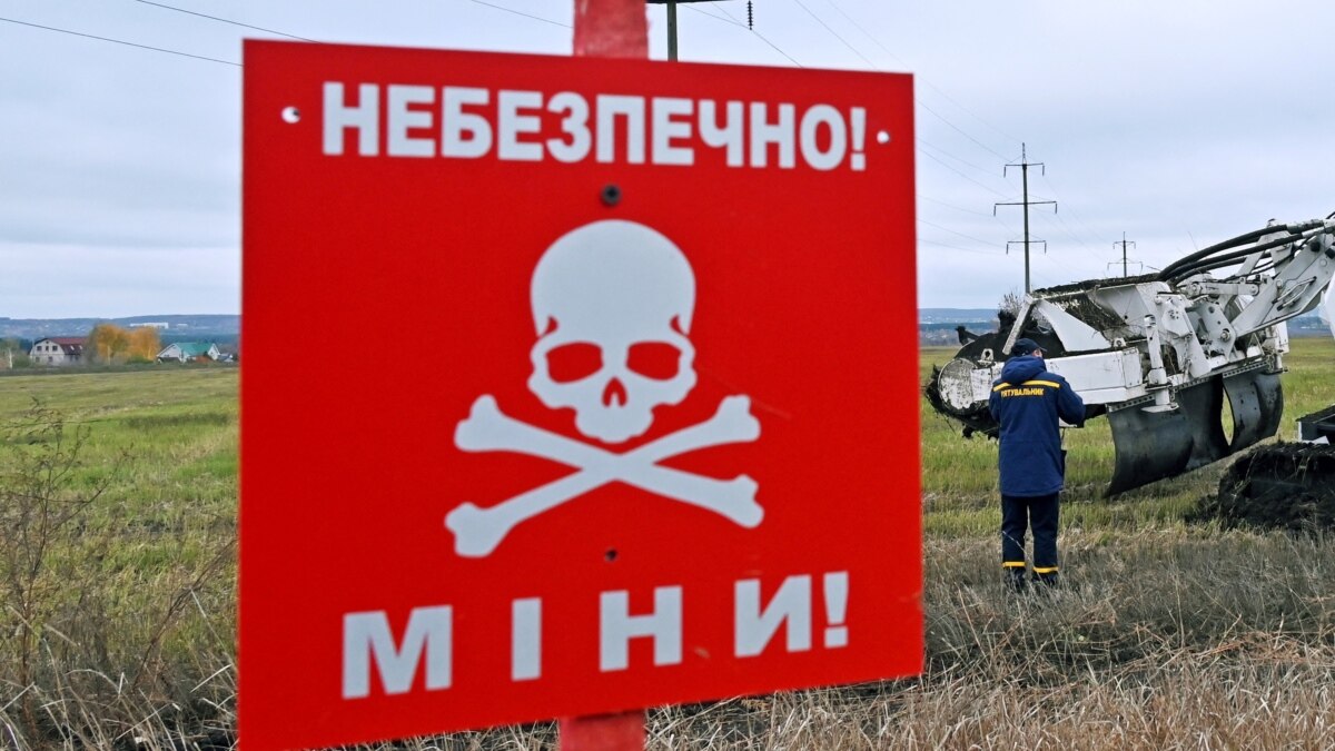 Двоє людей підірвалися на російській міні на Херсонщині, один із них загинув – ОВА