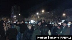 Radnici ispred Srbijagasa u Novom Sadu