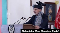 محمد اشرف غنی رئیس‌جمهور افغانستان در حال صحبت کردن در کاخ ریاست جمهوری