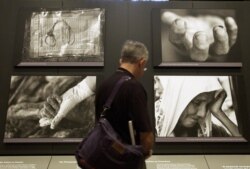 Fotografije Tarika Samaraha o genocidu u Memorijalnom muzeju Holokausta u Washingtonu