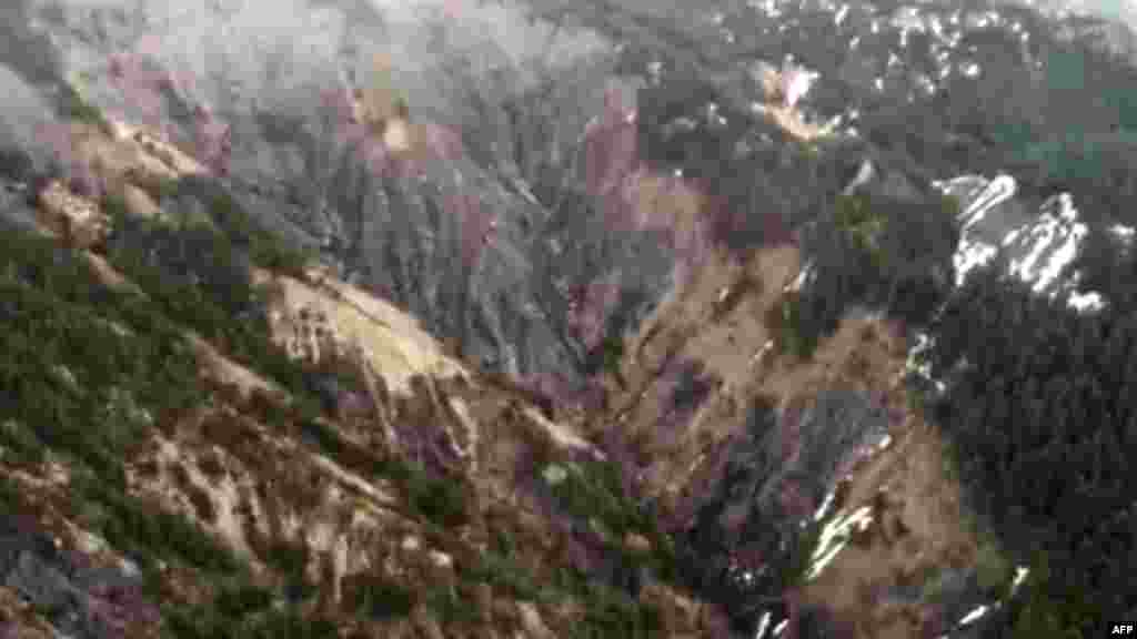 Кадры из района катастрофы самолёта компании Germanwings, предоставленные министерством внутренних дел Франции