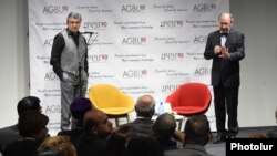 Премьер-министр Армении Карен Карапетян на встрече, организованной Армянским всеобщим благотворительным союзом. Ереван, 3 декабря 2016 г.