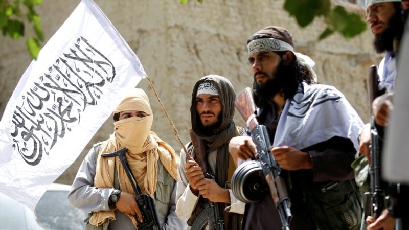 د افغانستان کورنیو چارو وزیر: طالبان راتلونکي پسرلي کې د جګړې چمتووالی نیسي