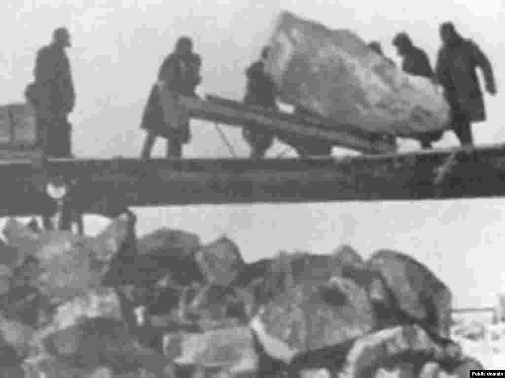 An undated photo shows laborers at work on the canal.