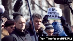 Сергей Удальцов и Борис Немцов на Пушкинской площади 24 марта