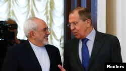 Russian Foreign Minister Sergei Lavrov (R) meets with his Iranian counterpart Mohammad Javad Zarif in Moscow, April 14, 2017