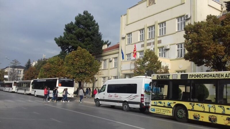 Гордиевиот јазол на бесплатниот школски превоз во Битола