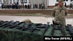 Izložene su i puške koje su stigle iz Srbije