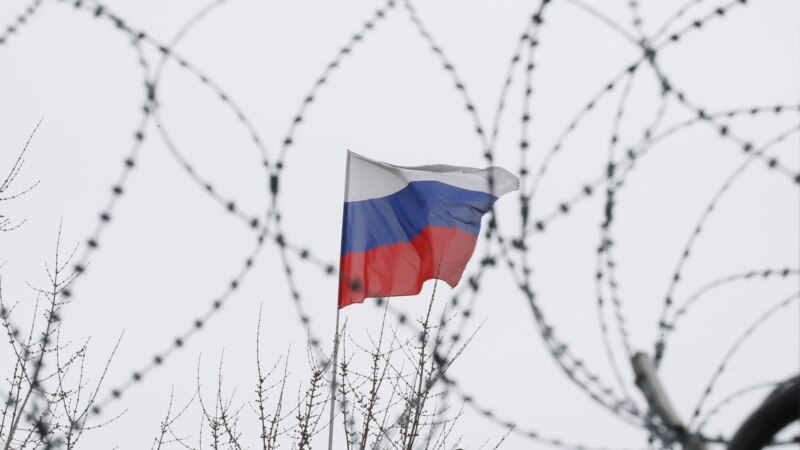 Moskva, Rusiyeniñ qaç vatandaşı ve şirketi ABD sanksiyaları altına tüşkeni aqqında haber etti 