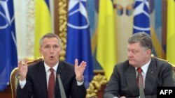 Presidenti Petro Poroshenko dhe Sekretari i NATO-së, Jens Stoltenberg, sot në Kiev.