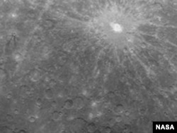Первая фотография поверхности Меркурия