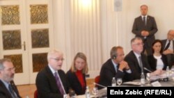 Hrvatski predsjednik Ivo Josipović na okruglom stolu o procesuiranju ratnih zločina na hrvatskim sudovima, Zagreb, 14.mart 2012.