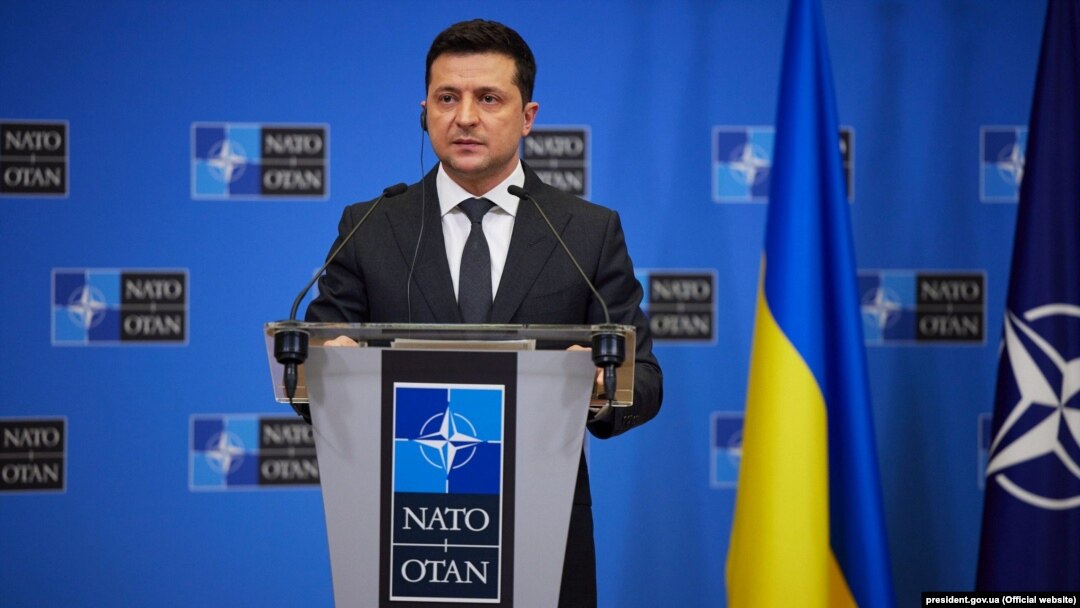 Pe parcursul crizei, președintele Ucrainei, Volodimir Zelenski a încercat să îndemne la calm pentru a evita destabilizarea economiei.