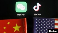Aplikaciju za kratki video TikTok, te ona za poruke WeChat, Bijela kuća vidi kao "značajne prijetnje".
