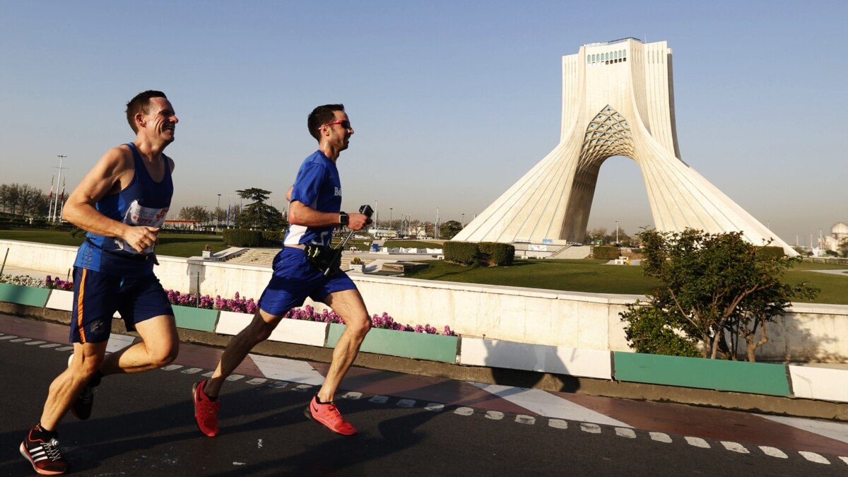 Iran Holds First International Marathon, Largely Without Americans