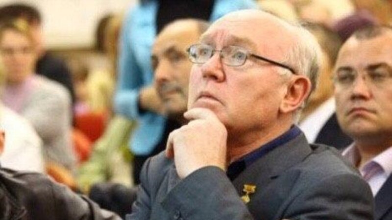 В Чувашии суд прекратил преследование заслуженного работника культуры Юрия Пичугина за фото с символом 
