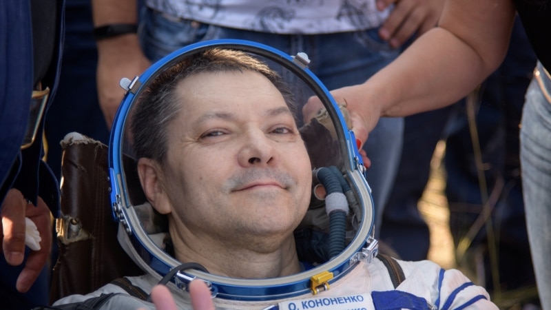 Руски космонаут го собори рекордот за најдолго поминато време во вселената