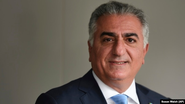 Reza şahın Amerikada yaşayan nəvəsi vəliəhd şahzadə Reza
