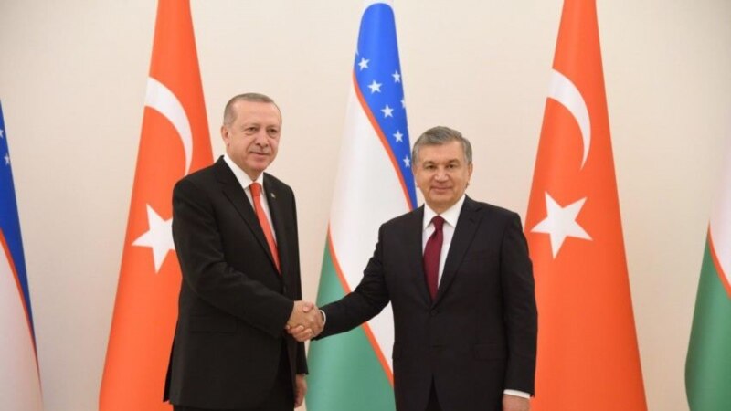 Дар Тошканд музокироти президентҳои Туркия ва Узбекистон ҷараён дорад