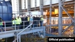 Nagorno-Karabakh - Officials inaugurate an ore processing plant built near the Kashen copper deposit, 26Dec2015.
